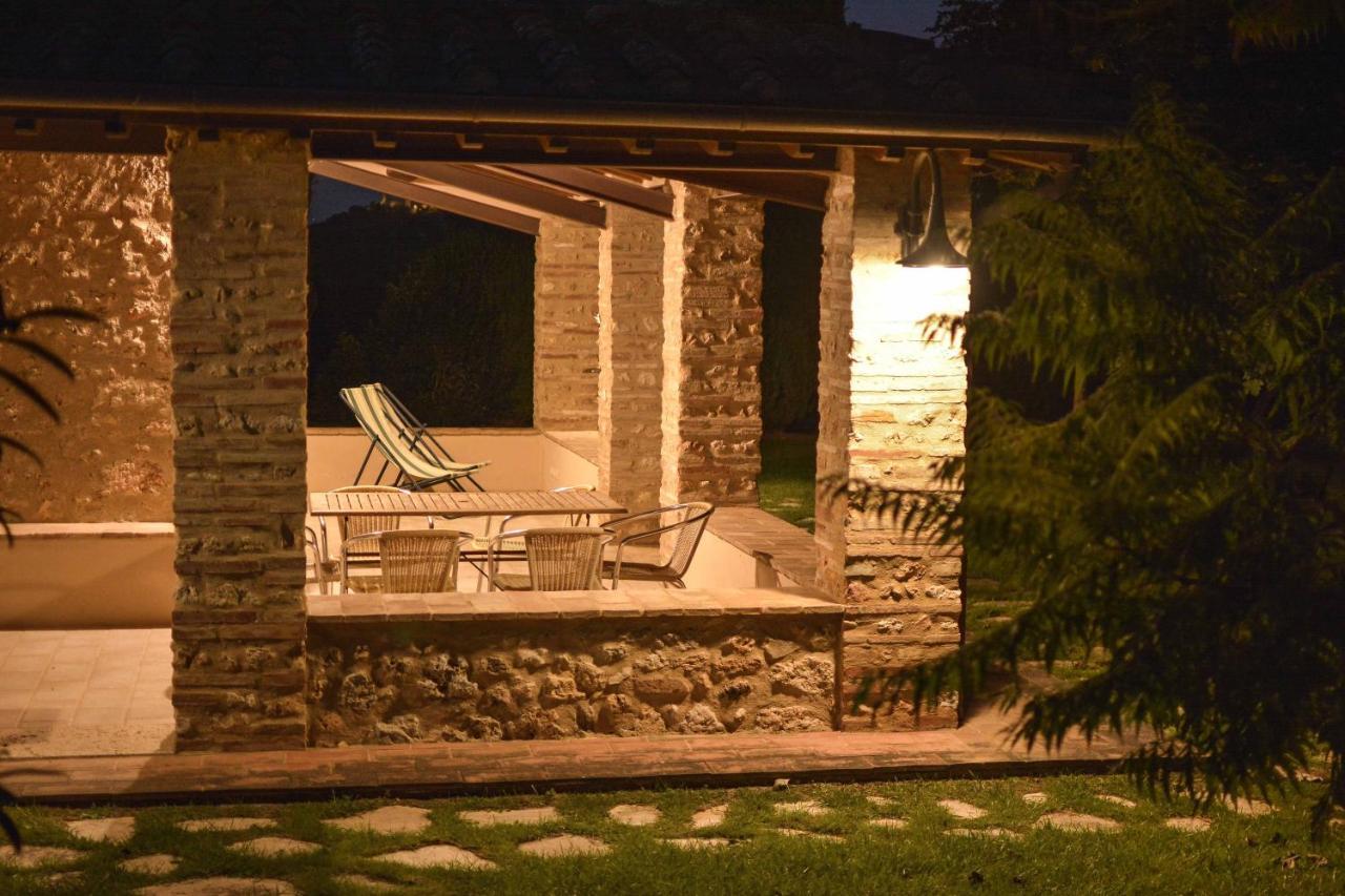 Monteriggioni Suite Eksteriør billede